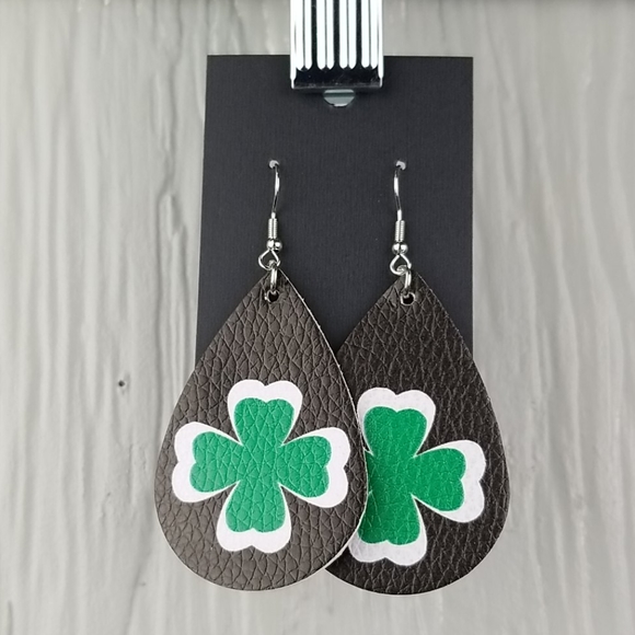 Jewelry - 💙 3/$12 💙 Faux Leather St. Patrick's Earrings
